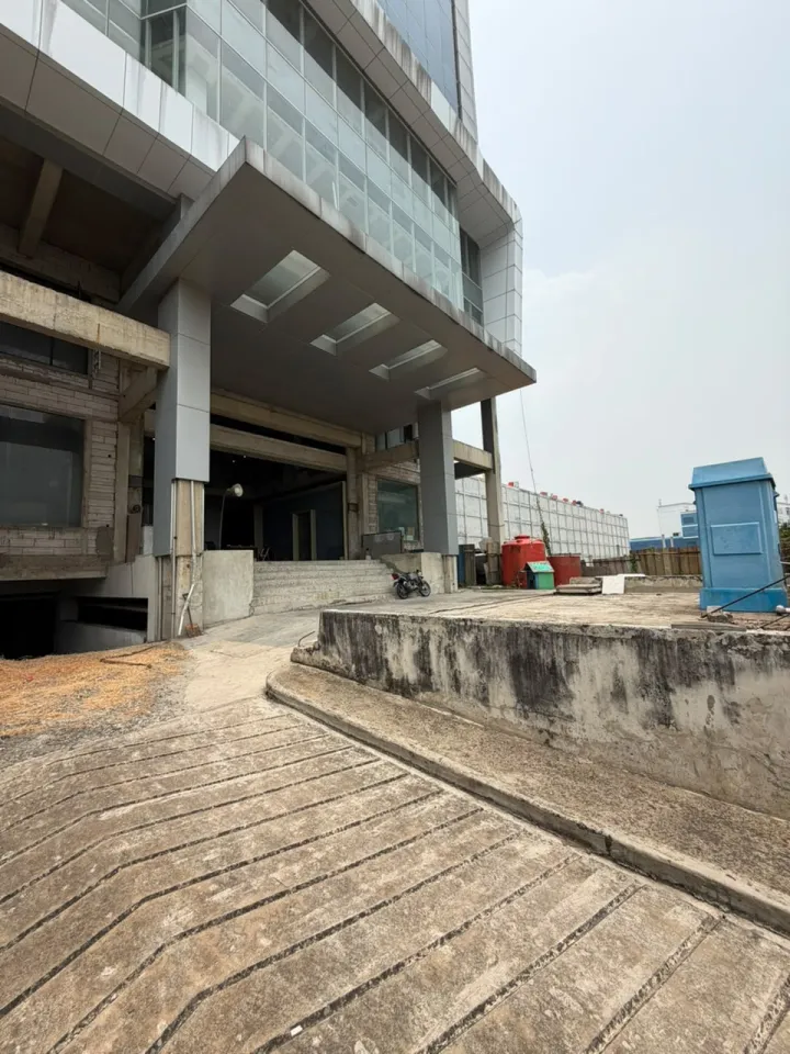 Foto 7: Gedung Elang Laut PIK