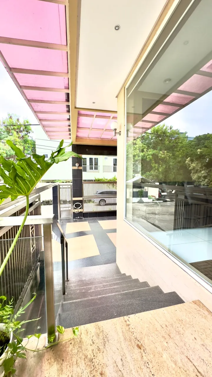 Foto 5: Rumah Sunter - hoek
